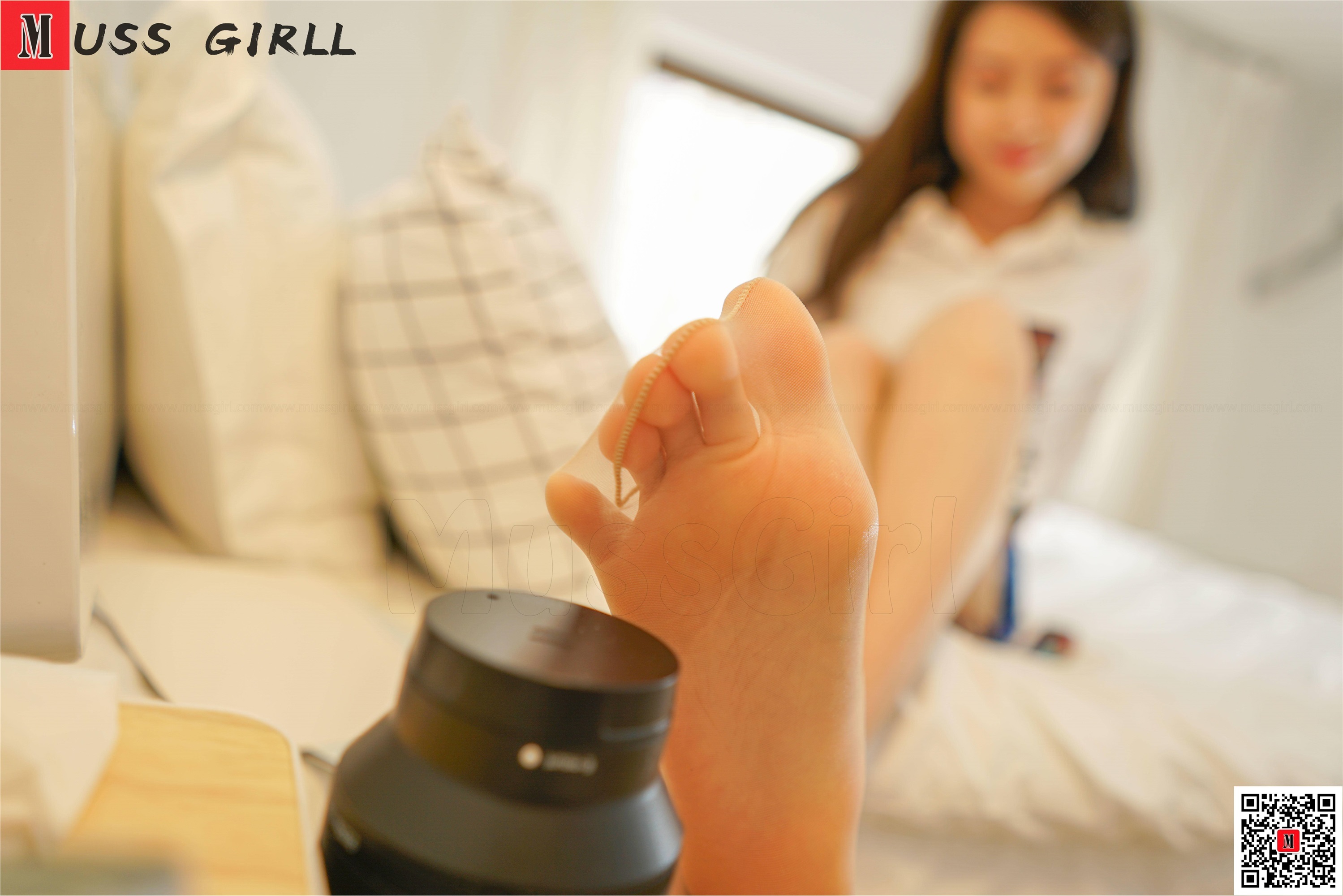 MussGirl慕丝女郎  NO.176 床上薄丝